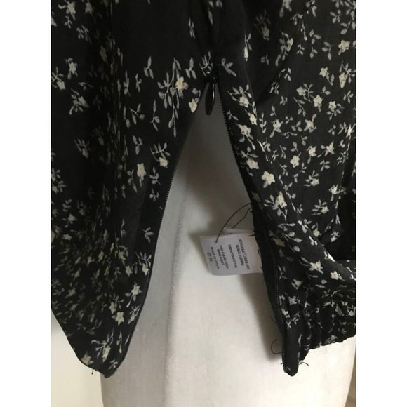 Astr Black Floral Women's Top - Picture 6 of 8